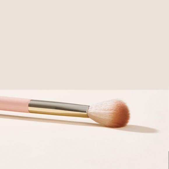 Rare Beauty Enlighten Highlighter & Positive Light Precision Applicator Brush - Picture 2 of 10